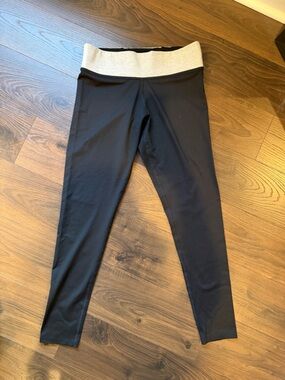 Victoria’s Secret PINK Ultimate Leggings Black High Rise Logo Leg Medium nwot